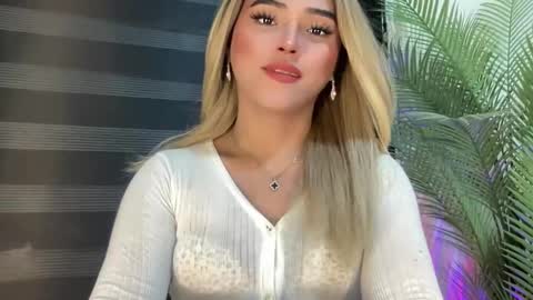 Miss Cali online show from February 22, 2025, 8:18 am