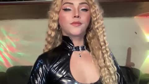 Miss Cali online show from October 25, 2025, 6:57 pm