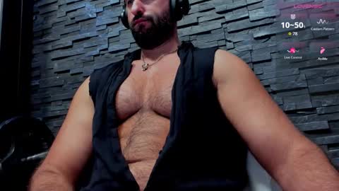 Snapshot of yy_david_yy chatting on September 25, 2025, 8:01 pm David online show from September 25, 2025, 8:01 pm
