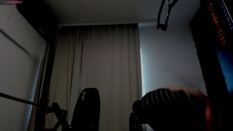 Snapshot of yy_david_yy chatting on October 21, 2025, 7:42 am David online show from October 21, 2025, 7:42 am