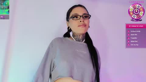 Snapshot of z_e_t_h_a chatting on September 12, 2025, 5:40 am tazzie online show from September 12, 2025, 5:40 am