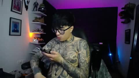 zac_muller1 online show from November 20, 2025, 6:13 am