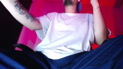 Zac Freelance model online show from November 22, 2025, 1:37 am