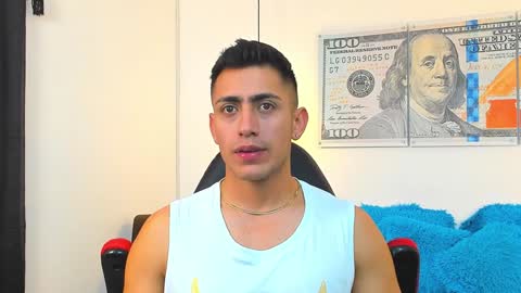 zachpri20 online show from January 3, 2025, 7:16 am