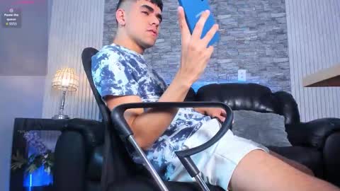 Snapshot of zack_joness10 chatting on December 2, 2025, 4:18 am zack_joness10 online show from December 2, 2025, 4:18 am