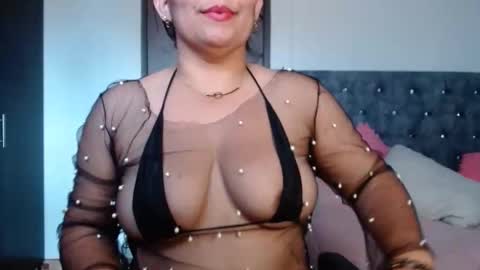 Snapshot of zahi_willx chatting on November 12, 2025, 3:56 pm Zahi ... wants to play with everyone...yessss online show from November 12, 2025, 3:56 pm