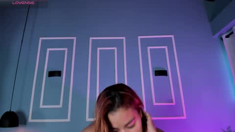 Zaily  online show from December 2, 2025, 11:59 am