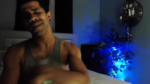 Snapshot of zamoraedii1994 chatting on January 19, 2025, 12:06 am Edii online show from January 19, 2025, 12:06 am