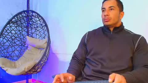 zanemaverick online show from November 19, 2025, 11:54 am