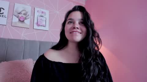 Snapshot of zara__sweet chatting on December 21, 2024, 4:14 pm Zara Sweet online show from December 21, 2024, 4:14 pm
