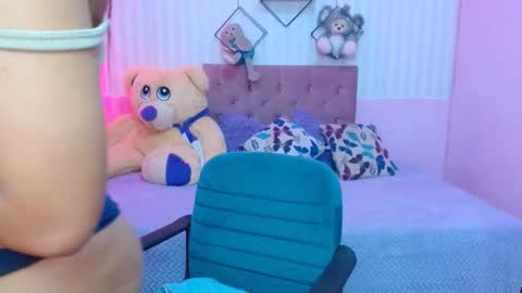 Snapshot of zara_cute18 chatting on December 1, 2025, 12:21 pm Zara online show from December 1, 2025, 12:21 pm