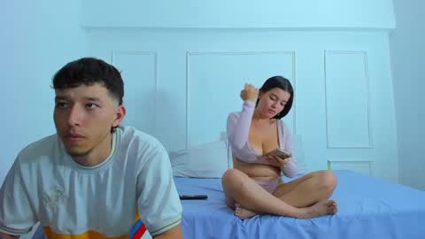 Snapshot of zara_n_kai chatting on September 17, 2025, 11:17 pm zara_n_kai online show from September 17, 2025, 11:17 pm