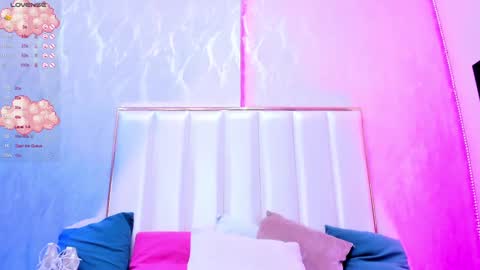 Snapshot of zarahfoster chatting on December 9, 2024, 10:30 pm online show from December 9, 2024, 10:30 pm