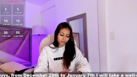 Snapshot of zaralim chatting on December 27, 2024, 12:01 pm Zara Lim online show from December 27, 2024, 12:01 pm