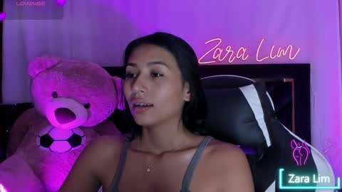Snapshot of zaralim chatting on September 26, 2025, 6:56 pm Zara Lim online show from September 26, 2025, 6:56 pm