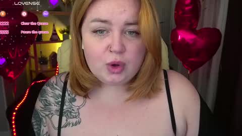 Snapshot of zarareign_ chatting on February 21, 2025, 9:22 pm Lola online show from February 21, 2025, 9:22 pm