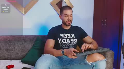 Zarek online show from December 17, 2025, 7:53 pm