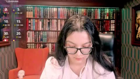 Snapshot of zarifabevi chatting on October 16, 2025, 8:32 pm Zarifa online show from October 16, 2025, 8:32 pm
