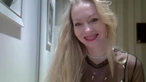 Zarina Swift online show from February 27, 2025, 4:41 am