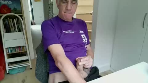 zeep16 online show from October 17, 2025, 8:06 am