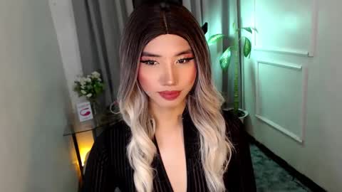 zelainalovetocum online show from January 29, 2025, 6:33 am