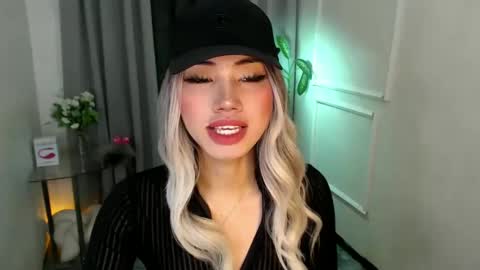 zelainalovetocum online show from February 16, 2025, 1:03 am