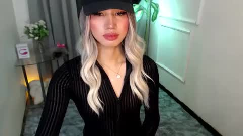 zelainalovetocum online show from February 16, 2025, 4:09 am