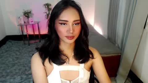 zelainalovetocum online show from September 9, 2025, 6:13 am