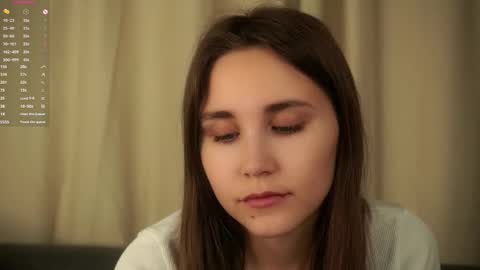 Snapshot of zeldaes chatting on October 29, 2025, 1:19 am Emilia online show from October 29, 2025, 1:19 am