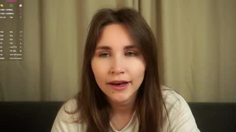 Snapshot of zeldaes chatting on October 29, 2025, 11:50 pm Emilia online show from October 29, 2025, 11:50 pm