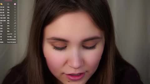 Snapshot of zeldaes chatting on November 29, 2025, 1:19 am Emilia online show from November 29, 2025, 1:19 am