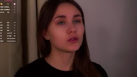 Snapshot of zeldaes chatting on December 1, 2025, 11:32 pm Emilia online show from December 1, 2025, 11:32 pm