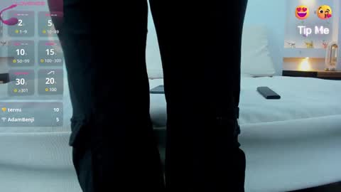 Zenda Evans online show from January 31, 2025, 9:59 am