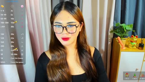 Zendaya online show from December 16, 2024, 4:23 am