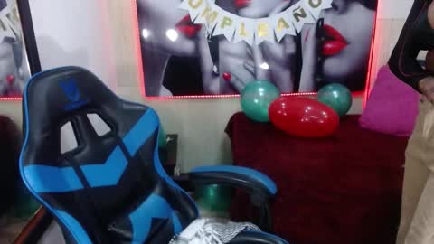 Snapshot of zendaya_wilson1 chatting on February 11, 2025, 11:21 am Zendaya Wilson online show from February 11, 2025, 11:21 am