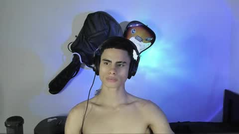 Snapshot of zenhzu chatting on December 24, 2024, 12:44 am zenzhu online show from December 24, 2024, 12:44 am