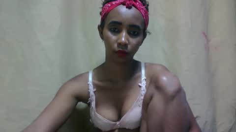 zeolineess online show from September 26, 2025, 8:13 pm