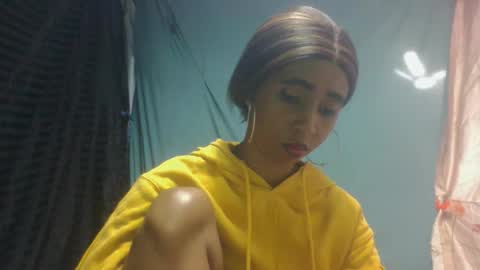 zeolineess online show from October 27, 2025, 4:05 am