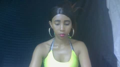 zeolineess online show from November 28, 2025, 2:20 pm