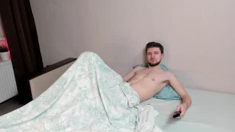 Andrew online show from October 25, 2025, 9:09 pm