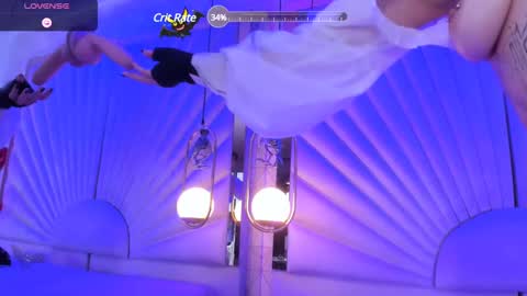Snapshot of zephirah_abney chatting on February 18, 2025, 8:47 pm online show from February 18, 2025, 8:47 pm