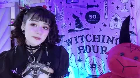 Snapshot of zephirah_abney chatting on November 1, 2025, 1:57 pm online show from November 1, 2025, 1:57 pm