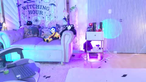 Snapshot of zephirah_abney chatting on November 22, 2025, 3:00 pm online show from November 22, 2025, 3:00 pm