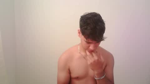 zeus_183 online show from September 28, 2025, 2:33 pm