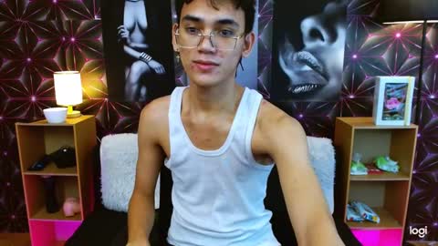 Snapshot of zevierbalte chatting on March 9, 2025, 7:56 am zavier skinny asian online show from March 9, 2025, 7:56 am