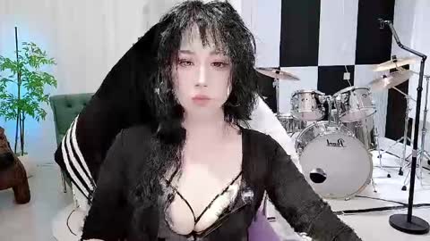 Snapshot of zhen0 chatting on September 9, 2025, 4:28 pm zhen online show from September 9, 2025, 4:28 pm