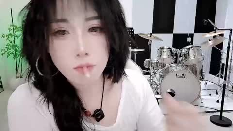 Snapshot of zhen0 chatting on September 25, 2025, 5:27 pm zhen online show from September 25, 2025, 5:27 pm