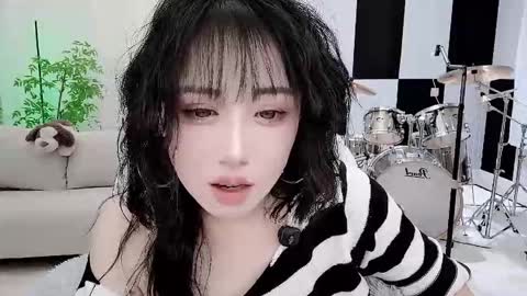 Snapshot of zhen0 chatting on October 18, 2025, 11:27 pm zhen online show from October 18, 2025, 11:27 pm