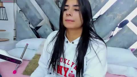 Snapshot of ziamiller chatting on November 14, 2025, 9:30 am zia online show from November 14, 2025, 9:30 am