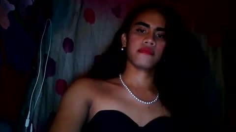 zianzamora4 online show from November 20, 2025, 6:40 pm